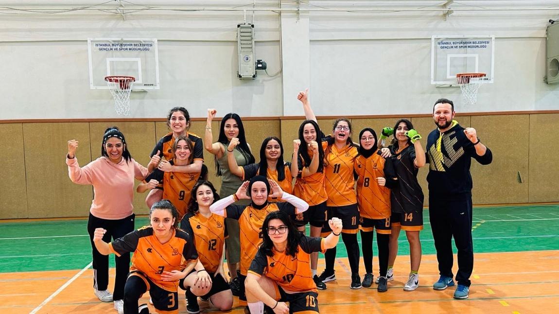 Kız Futsal Takımımız Beylikdüzü ŞAMPİYONU!